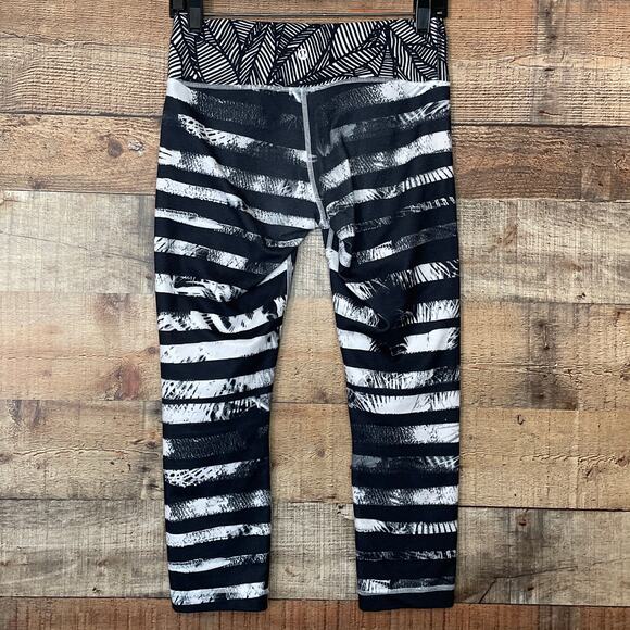 Lululemon Wunder Under Crop II Shady Palms Black White Leggings SZ 6 - Picture 3 of 10